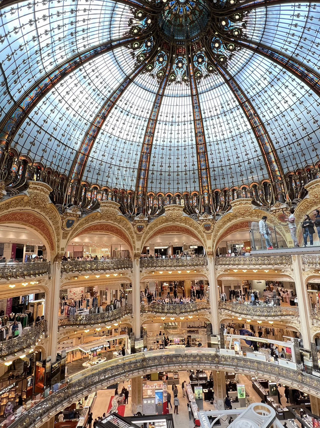 🌟🇫🇷 “Paris Moments: Art, Love & Rooftop Dreams in the City of Light” 🇫🇷🌟 