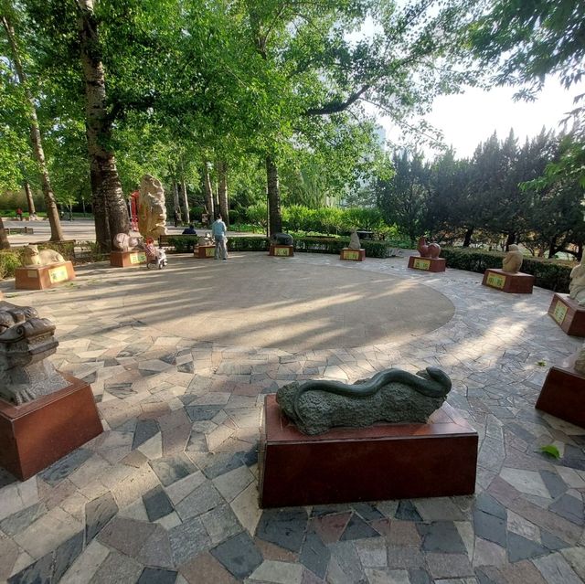 Fangshan Red Scarf Park, water world in the heart of the city