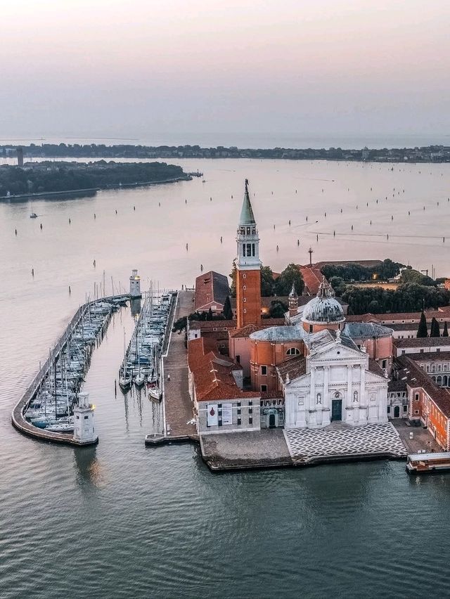  A City of Water and Wonder – Venice, Italy