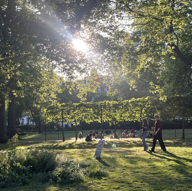 London City Walk: A Perfect Stroll Through History & Modern Buzz