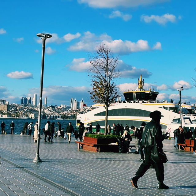 Istanbul on a Budget: History, Bazaars & Hidden Corners