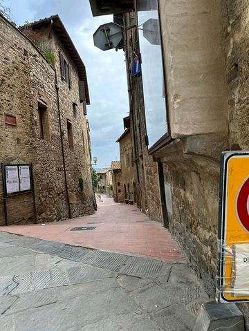 🇮🇹 Tuscany Vibe — Rolling Hills and Timeless Charm 🇮🇹 Tuscany Vibe — Rolling Hills and Timeless Charm