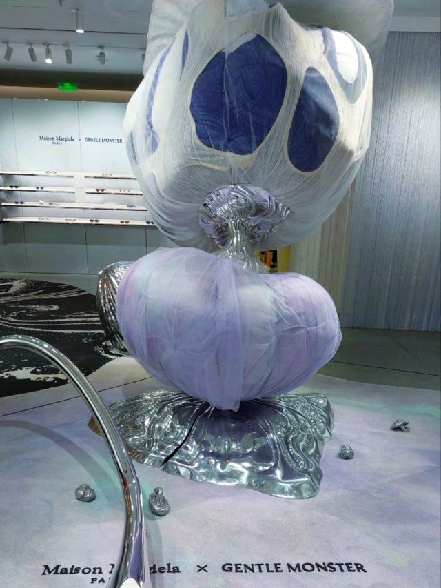 Секретные локации Haus Nowhere,сад камней и сокровища Египта Секретные локации Haus Nowhere,сад камней и сокровища Египта