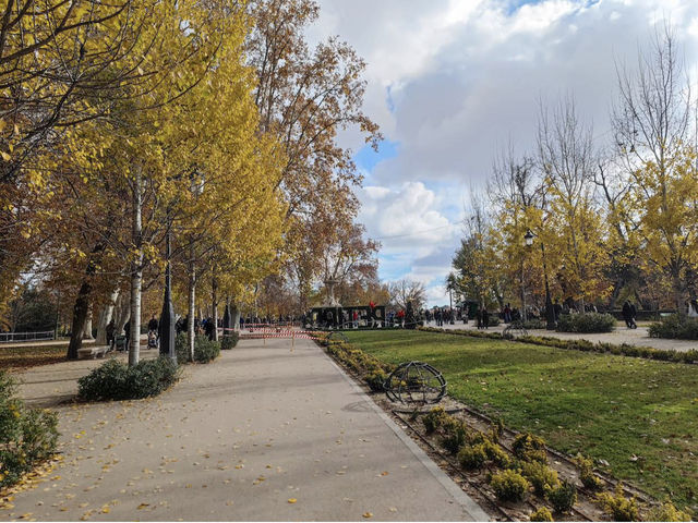 El Retiro Park Parque de El Retiro El Retiro Park Parque de El Retiro