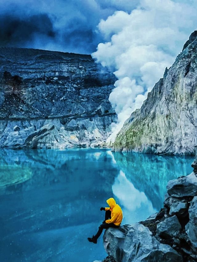 Mount Ijen | Dare to challenge this blue purgatory in Indonesia?