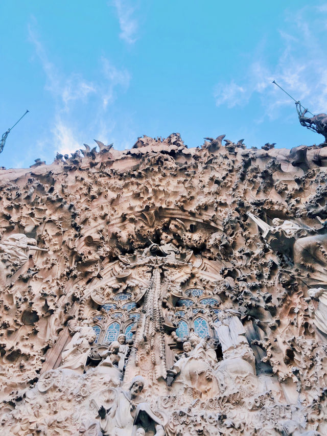 雕刻藝術與光影盛宴—聖家堂Sagrada Família