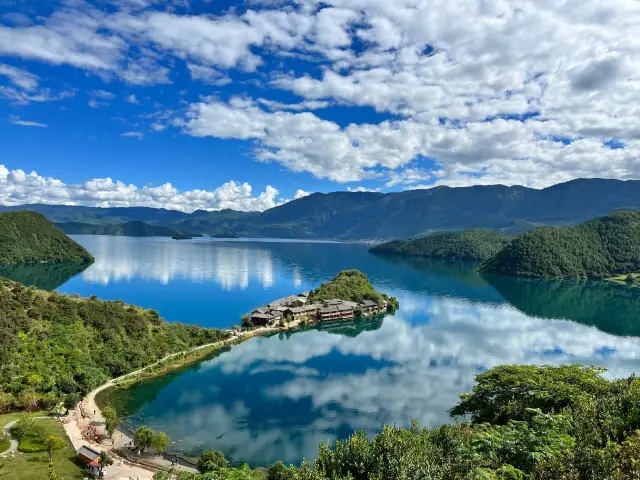 Yunnan·Lugu Lake|One of the nine plateau lakes in Yunnan
