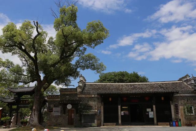 一座活生生的歷史博物館——安義古村。