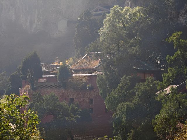 山西‧臨汾市‧姑射山。
