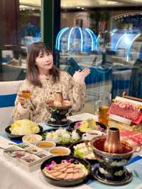 專屬它的浪漫~與黑天鵝作伴，品嚐地道湖畔涮肉！