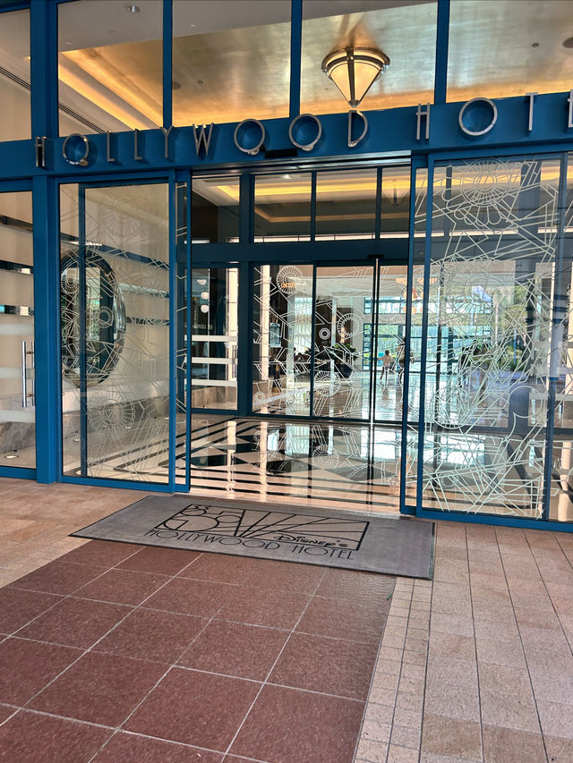 只想實話實說，香港迪士尼的酒店真的很雞肋