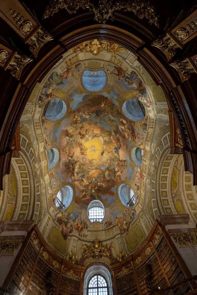 การเดินทางไปเวียนนา ห้ามพลาดหอสมุดแห่งชาติออสเตรีย