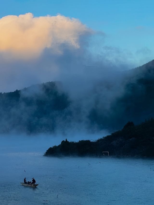 四月涼山旅遊攻略：邂逅紫色浪漫與山水秘境