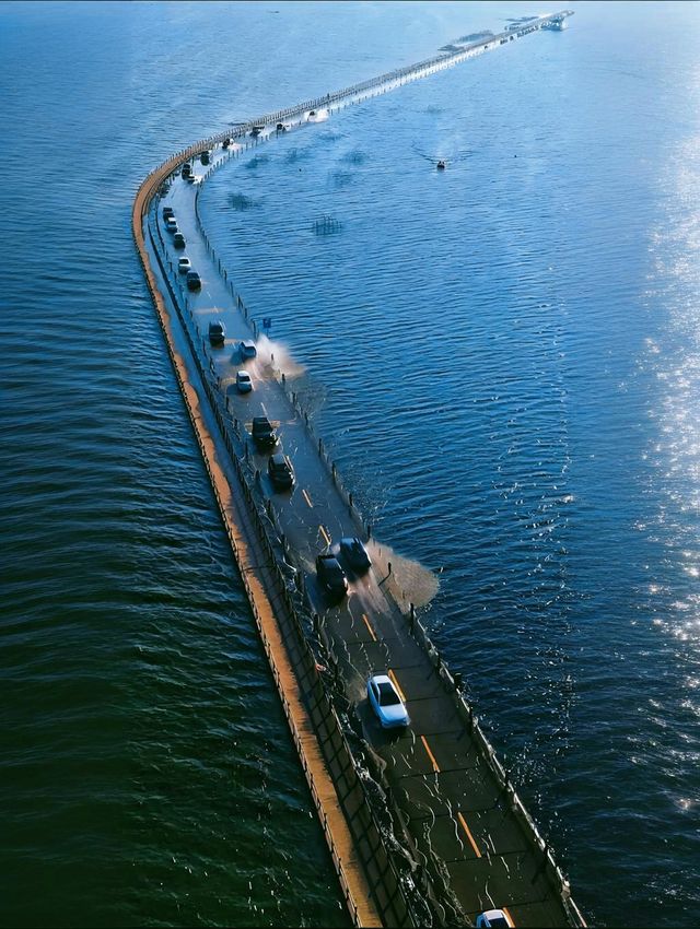 千與千尋—中國最美水上公路