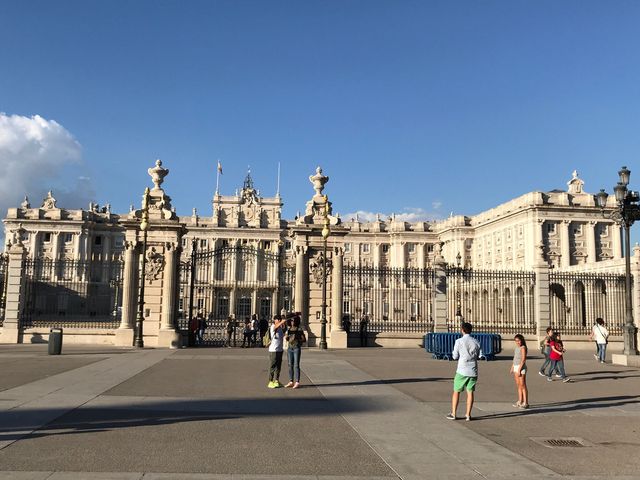 探索馬德里 | 阿巴迪亞旅館的輕鬆時光   酒店：阿巴迪亞馬德里旅館   地址：Calle 