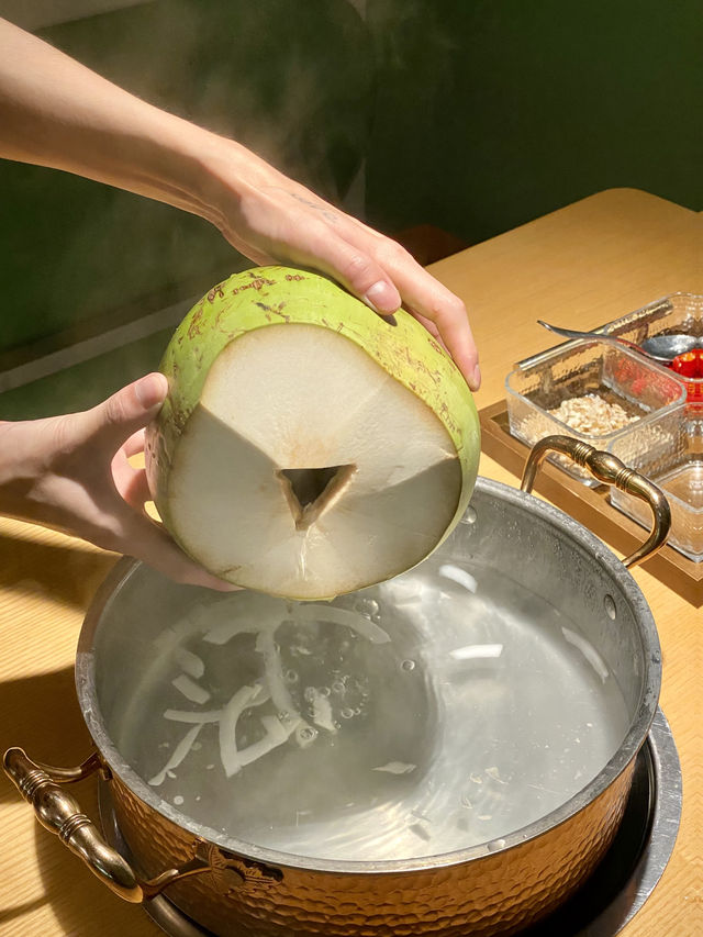 真心抵食又好味嘅椰子雞