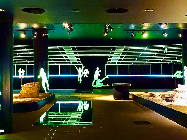 Free London Walking Tour: Uncover London’s 2000 Year Roman History!