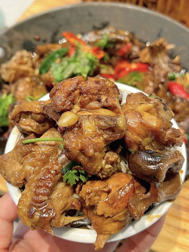 南京本地人私藏的老字號！真的吼吼食。。。 想食正宗老南京菜，跟著本地老頭老太一齊食準冇錯，南京老牌連