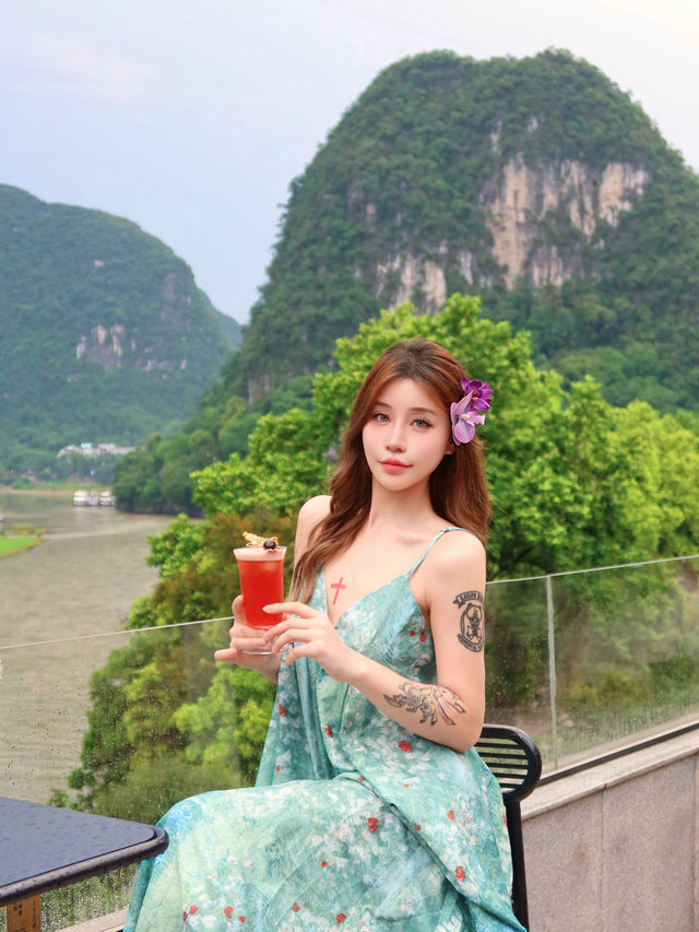 陽朔漓江畔氛圍感日咖夜酒 太chill了～