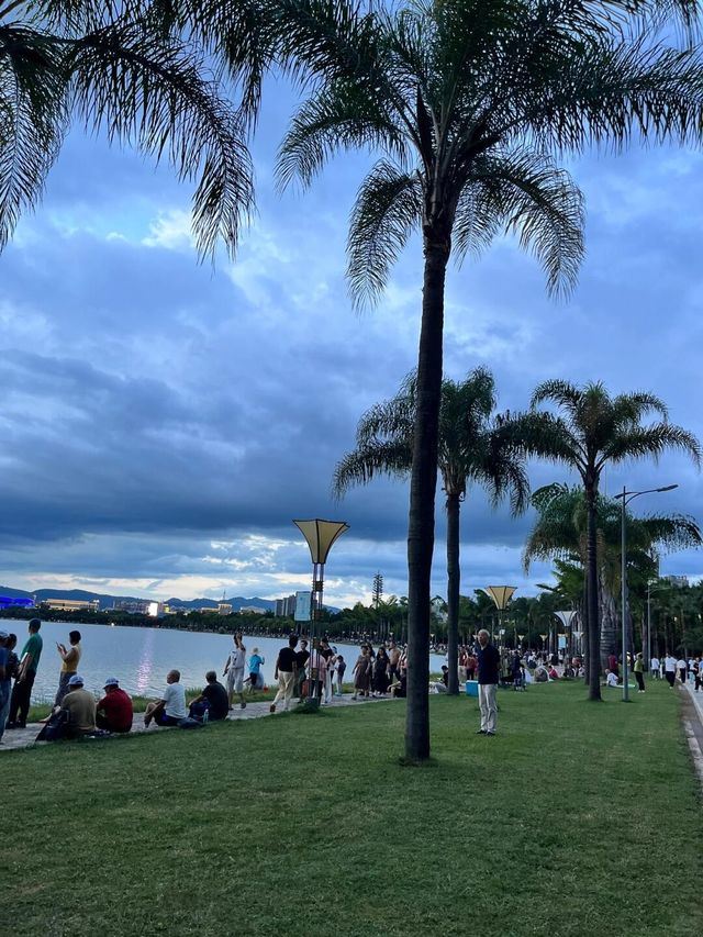 放棄大理，暑假衝25°C嘅彌勒，人少景靚