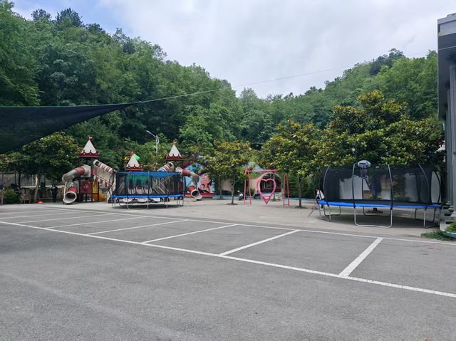 泳池暢泳·露台微醺夜·兒童樂園盡情玩！