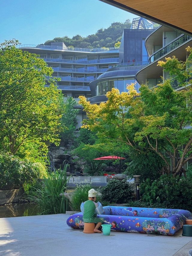 帶小朋友入住湘湖「魔法屋」，暑假直接封神