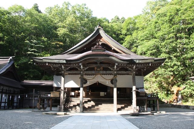 戶隱神社：神域之森嘅詩意棲居