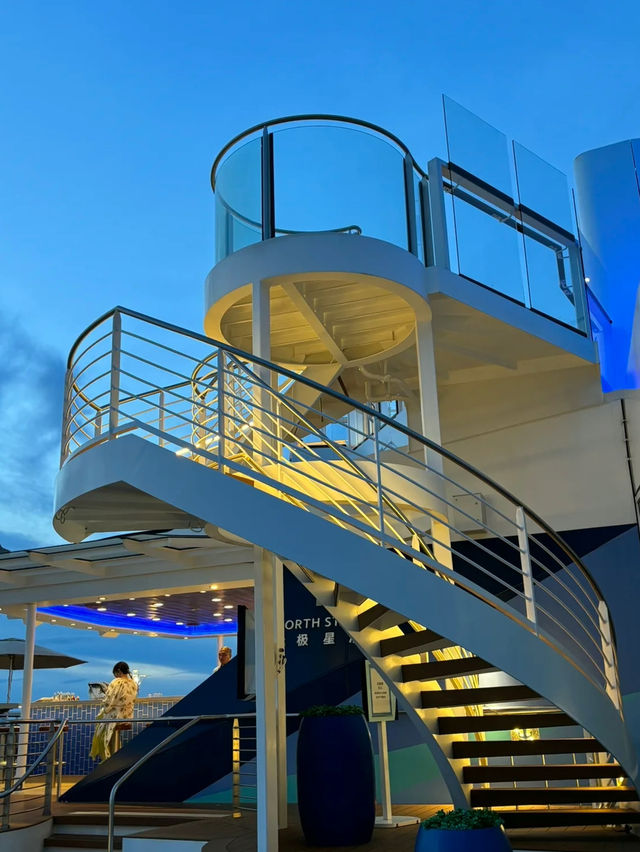 🚢 Blue Hour on Spectrum of the Seas — How could you not fall in love? 