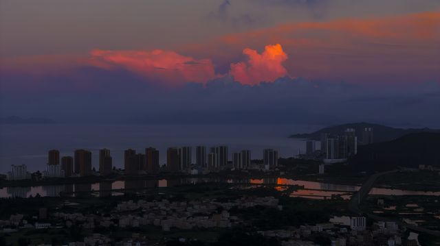 雙子塔夜景+海景buff疊滿｜海風裡藏著整座島的浪漫密碼