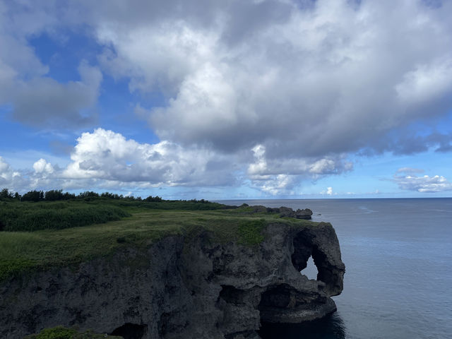 🌊沖繩萬座毛:海天一色的自然絕響 🌊沖繩萬座毛:海天一色的自然絕響