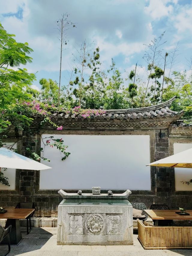 雲南建水｜聽紫雲民宿避世桃花源打卡攻略