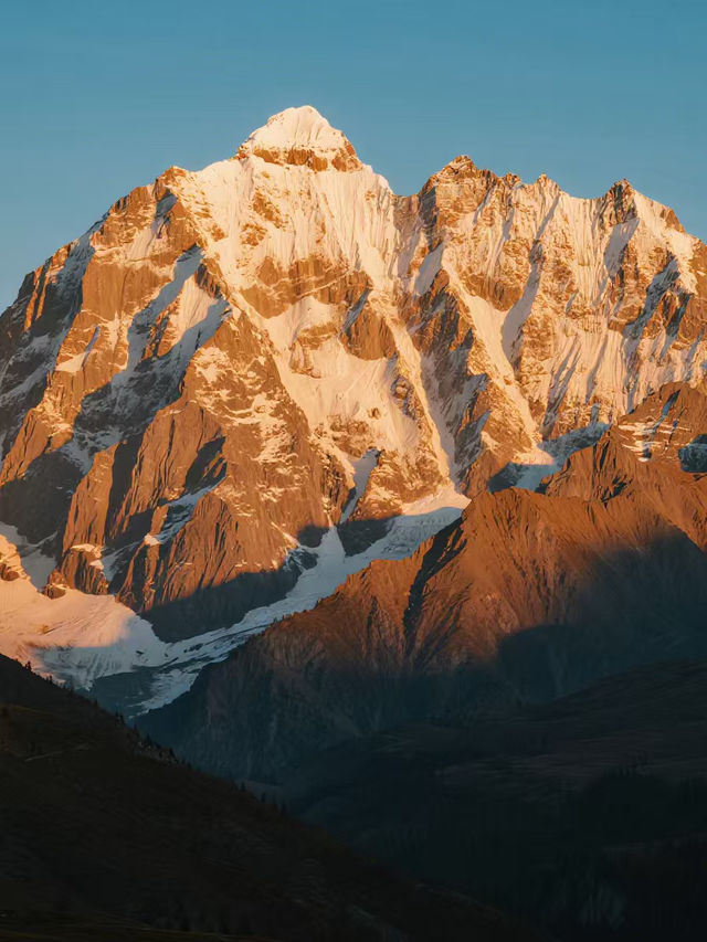 亞拉雪山景區12月親子遊小眾冰雪秘境