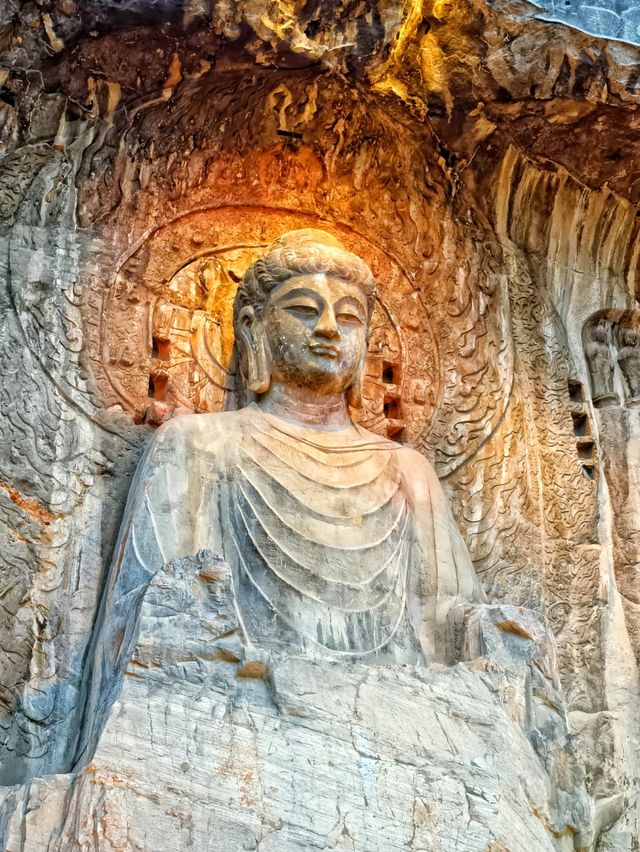 觸摸千年石刻的溫度 觸摸千年石刻的溫度