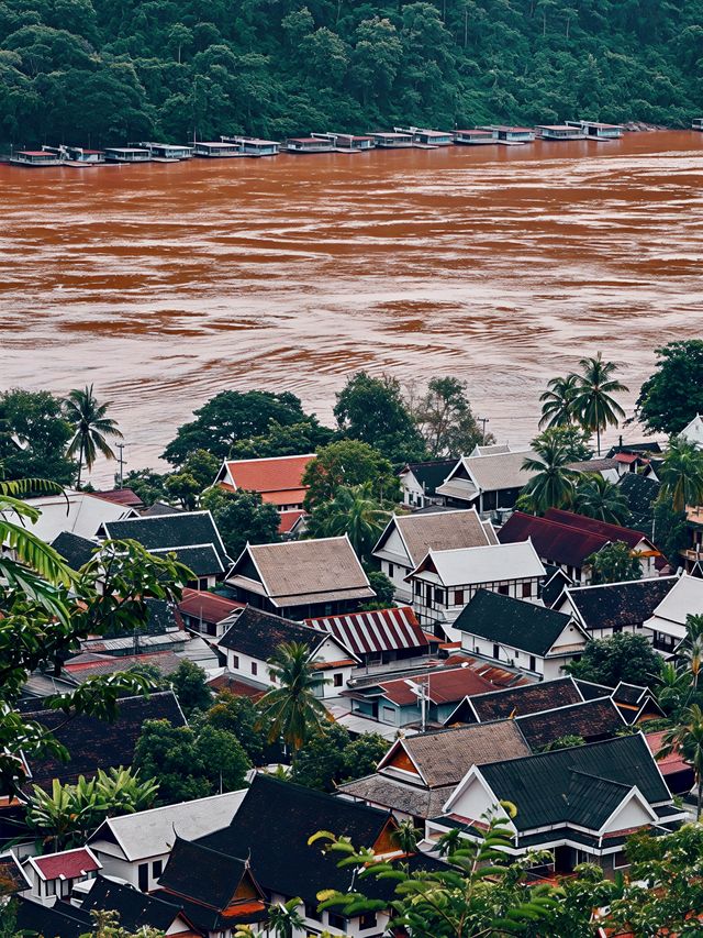 琅勃拉邦探秘慢生活