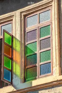 台山 | 百年騎樓裡極具特色的玻璃窗