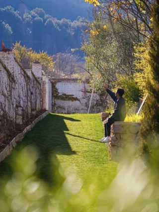 ここはイタリアではなく、ここは泸沽湖の宝物のような庄園民宿です
