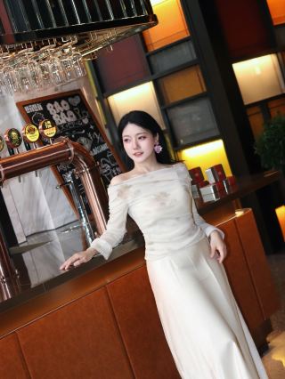 ความโรแมนติกคือการเต็มใจปล่อยตัวเองให้ดื่มด่ำไปกับความฝันในฤดูใบไม้ผลิ