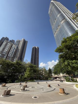 🌳荃灣如心園 商場上蓋收埋個木化石公園 免費入場睇530萬年古木