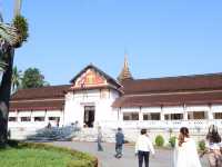 ชมที่พักกษัตริย์ลาวสมัยก่อนพร้อมเรื่องราวน่าสนใจ
