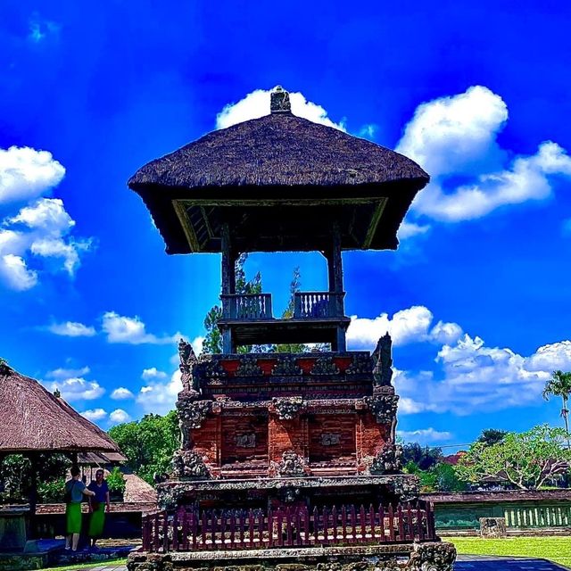 Picturisque Moments at Para Ulan Danu Bratan