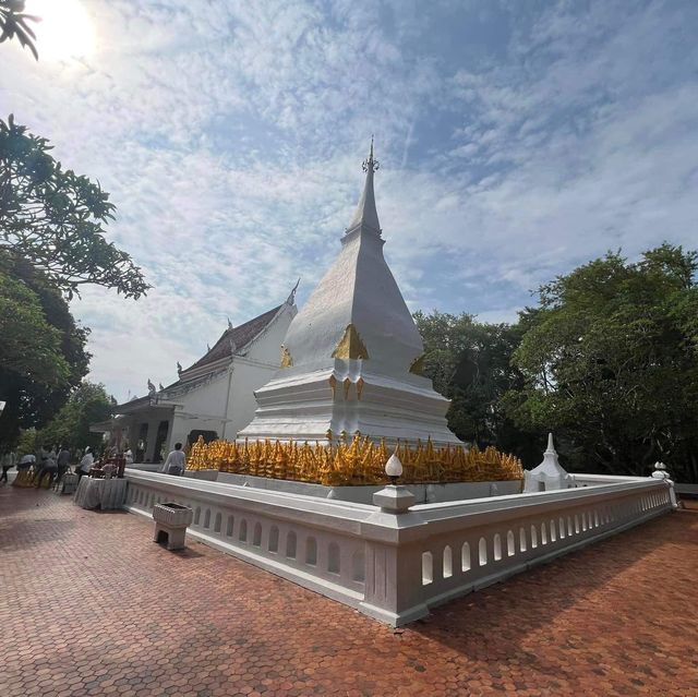 พระธาตุศรีสองรัก จังหวัดเลย
