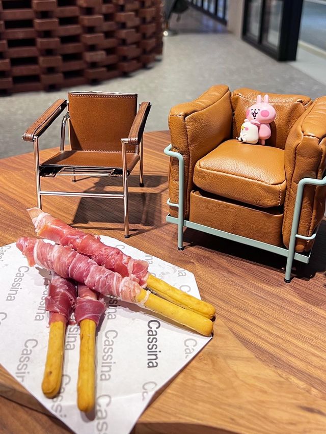 🌟中環隱世cafe @全球第一間Cassina cafe