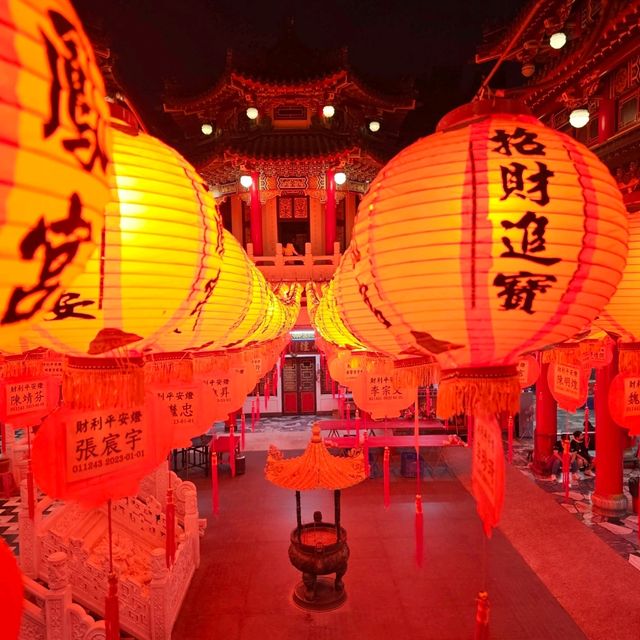 วัดสวย เมืองเกาสง