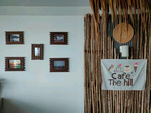 คาเฟ่ เดอะ ฮิลล์ Cafe the Hill