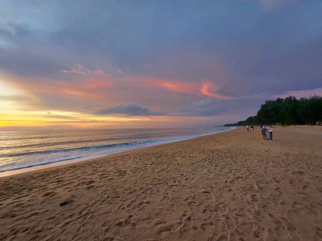 ชมเครื่องบิน ที่หาดไม้ขาว