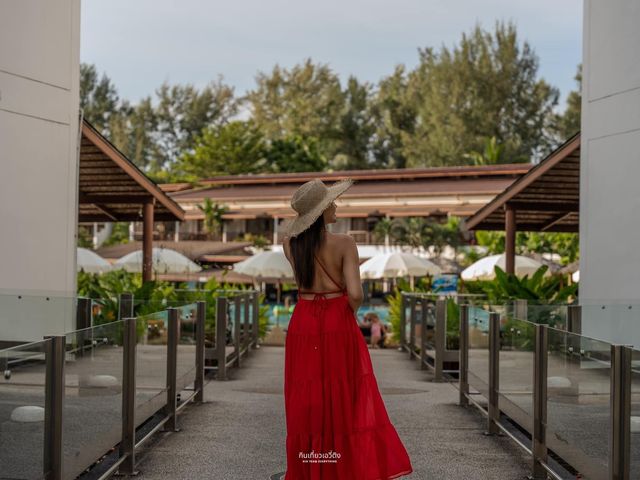 พักผ่อนริมทะเลภูเก็ต ชมวิวพระอาทิตย์ตก🌅