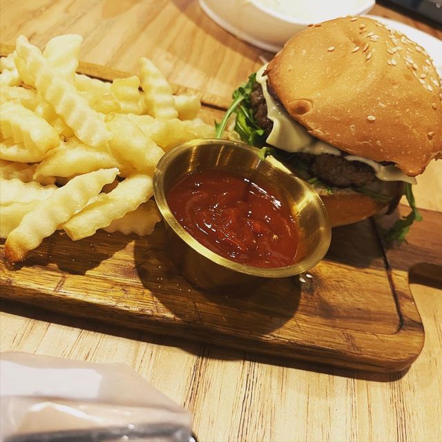 😋食物滿分既樓上Cafe店