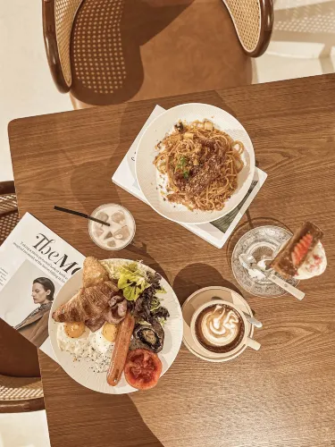 𓀔 最新chill cafe! 體驗荷蘭人的悠閑下午