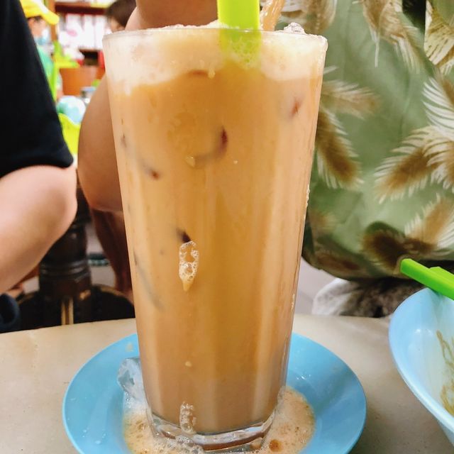 沙巴🇲🇾馬來西亞😋必吃的叻沙麵📍怡豐茶室Yee Fung Laksa Laksa Yee Fung
