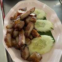 ร้านส้มตำหน้าค่ายนเรศวรหัวหิน แซ่บอีหลีสมชื่อ